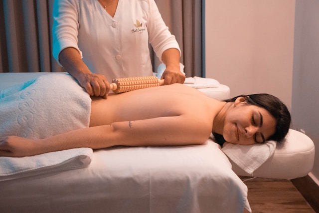 Peelings en Clínica Ixora: superficial, medio y profundo — ¿cuál te conviene?